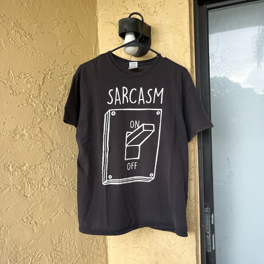 Y2K Sarcasm Joke T-shirt Large